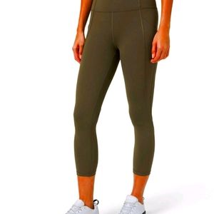 Lululemon Time to sweat crop